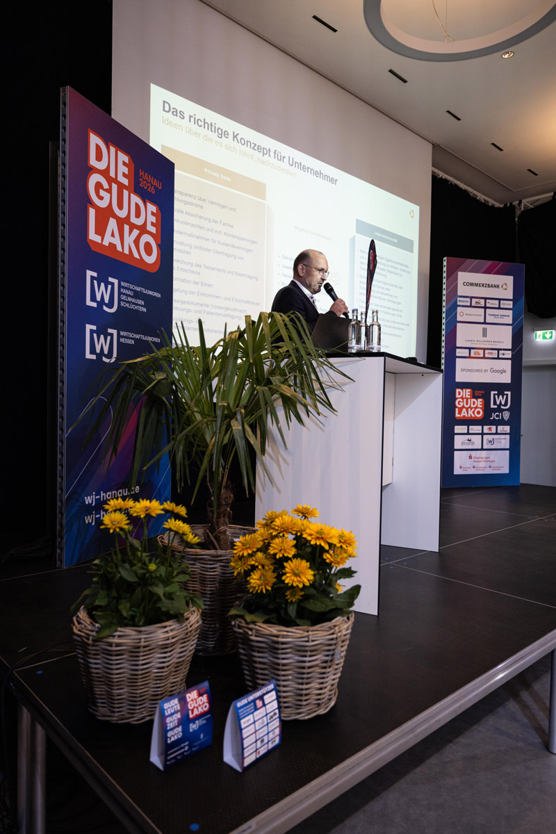 Spannende Einblicke durch einen Vortrag der Commerzbank beim Konferenzempfang