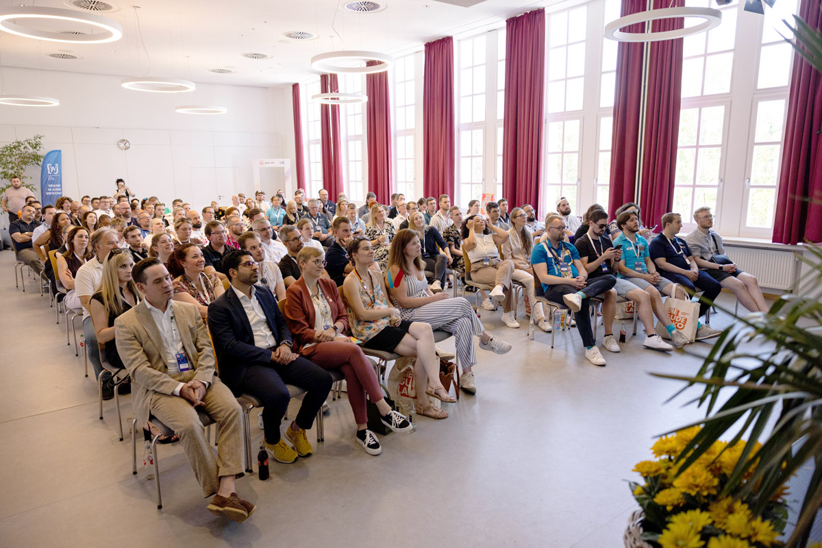 Die Gäste des Konferenzempfangs