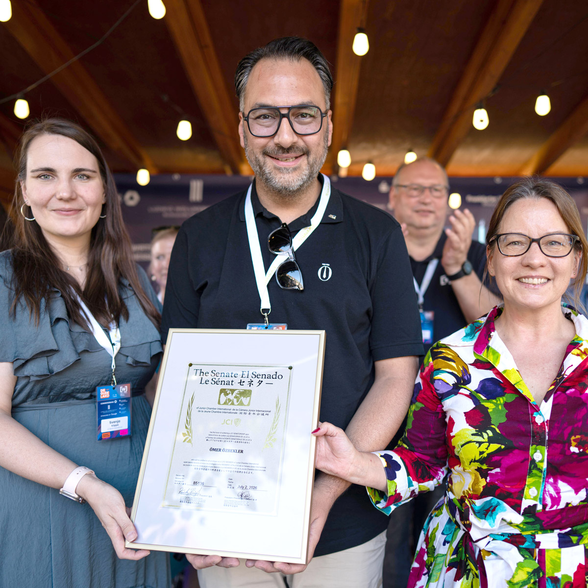 Internationale Auszeichnung: Ömer Özbekler wurde zum JCI Senator ernannt