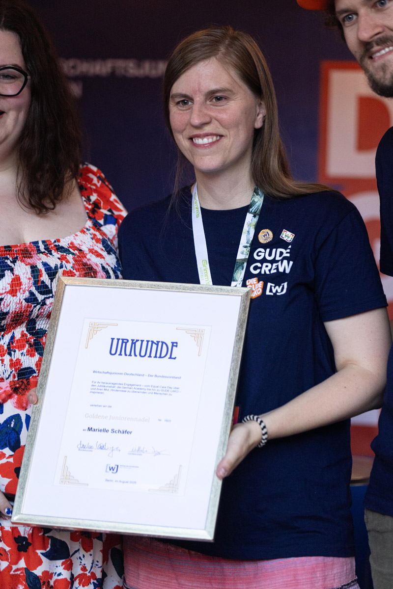 Goldene Juniorennadel für Marielle Schäfer